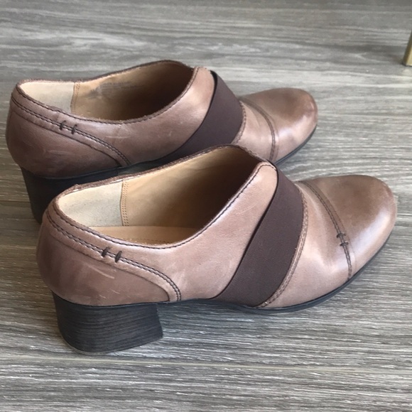 Naturalizer Booties - Picture 3 of 8